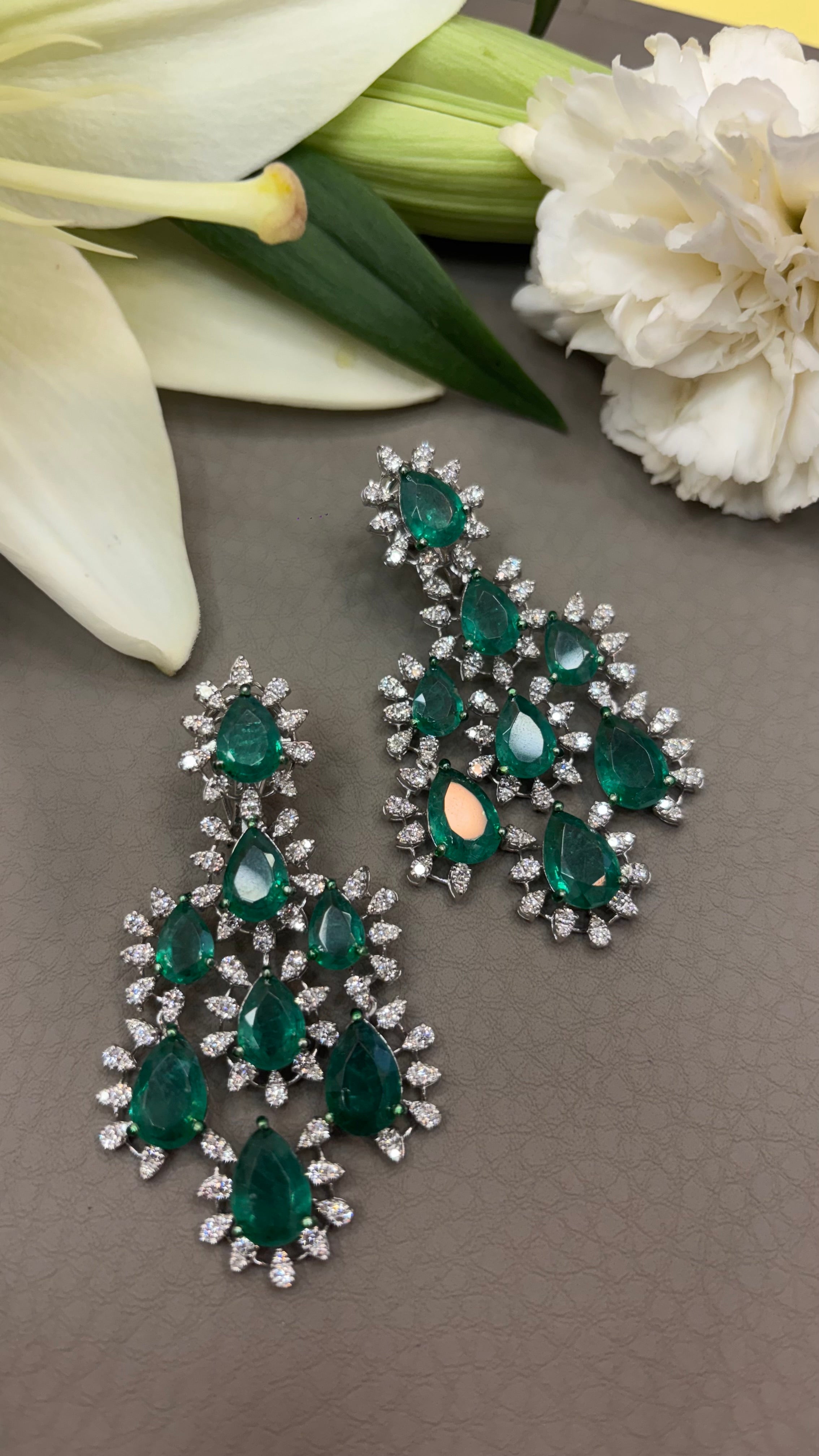 Emerald Cascade Diamond earring