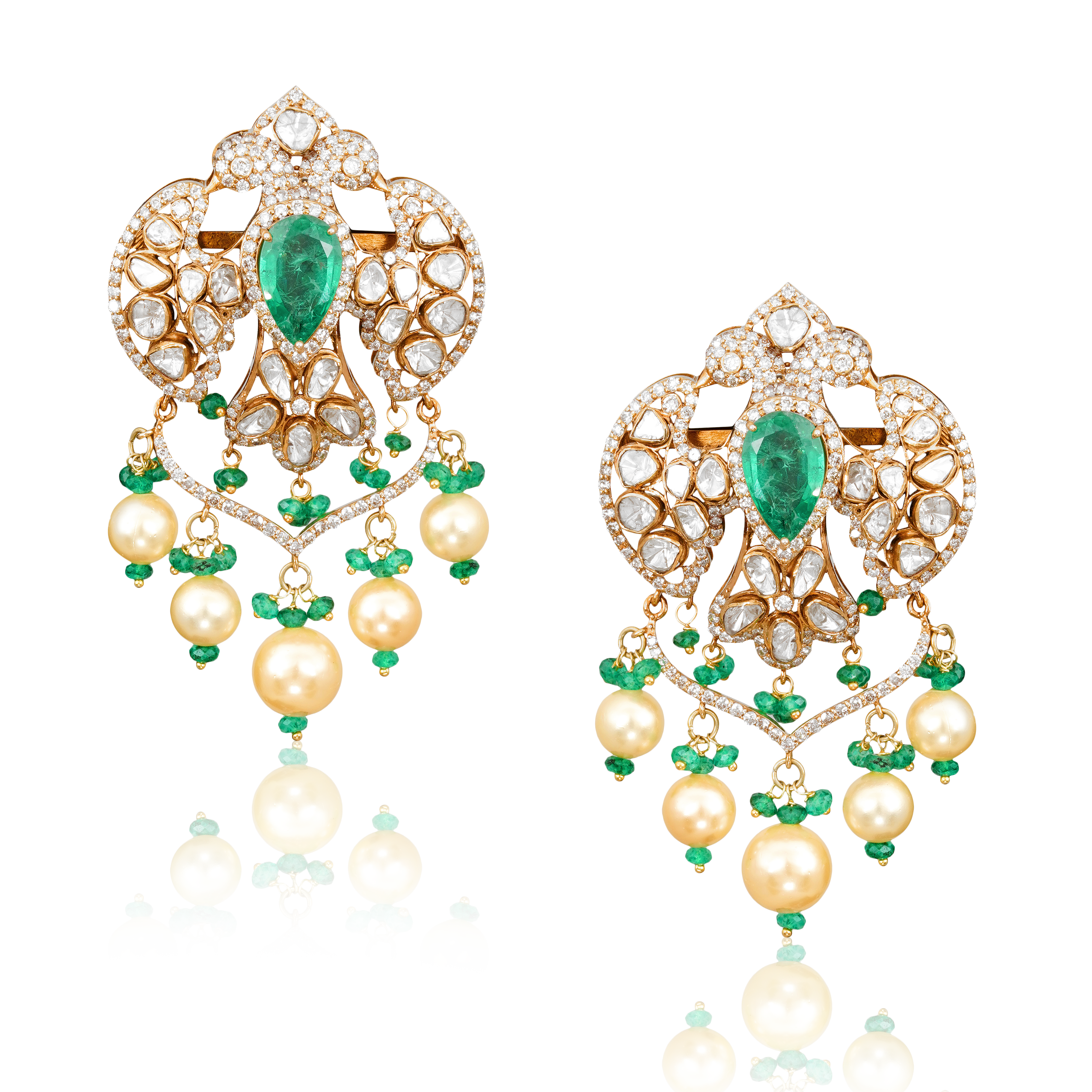 Chandelier Emerald And Pearl Essence