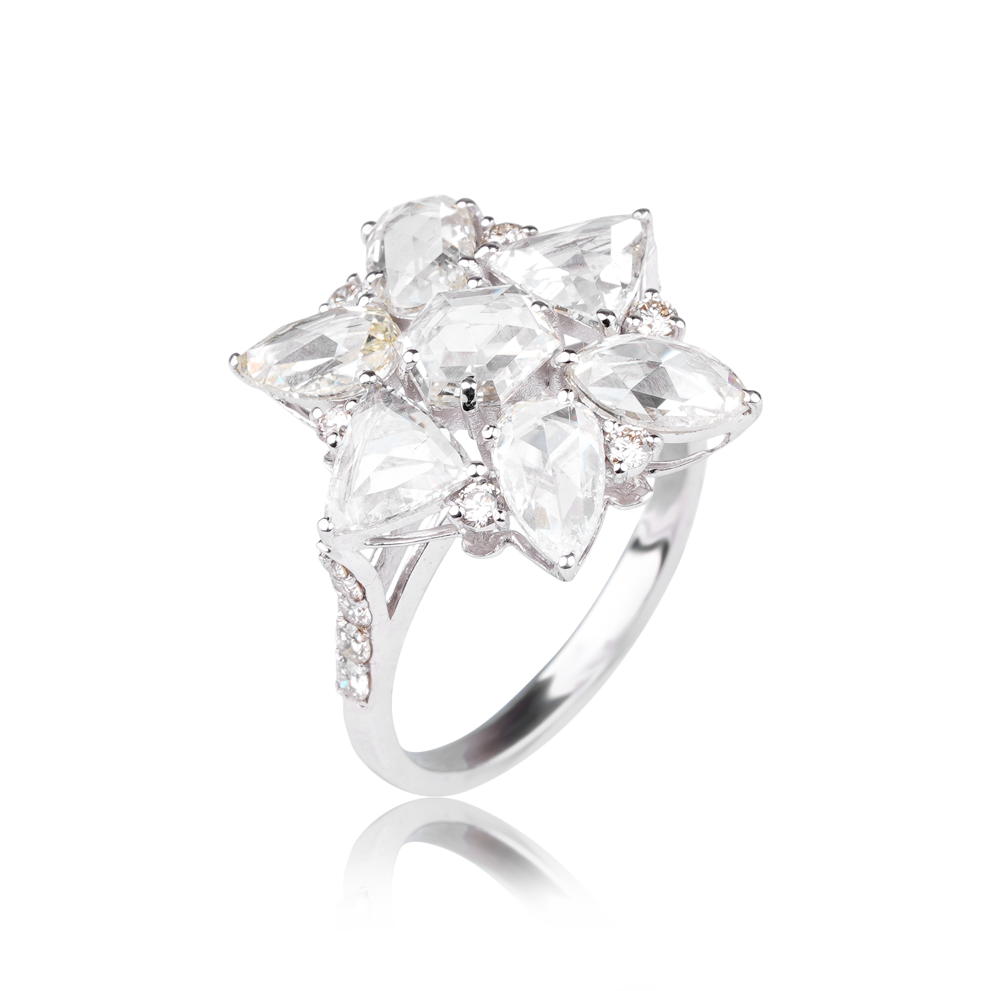 Snow Lily Elégance Ring