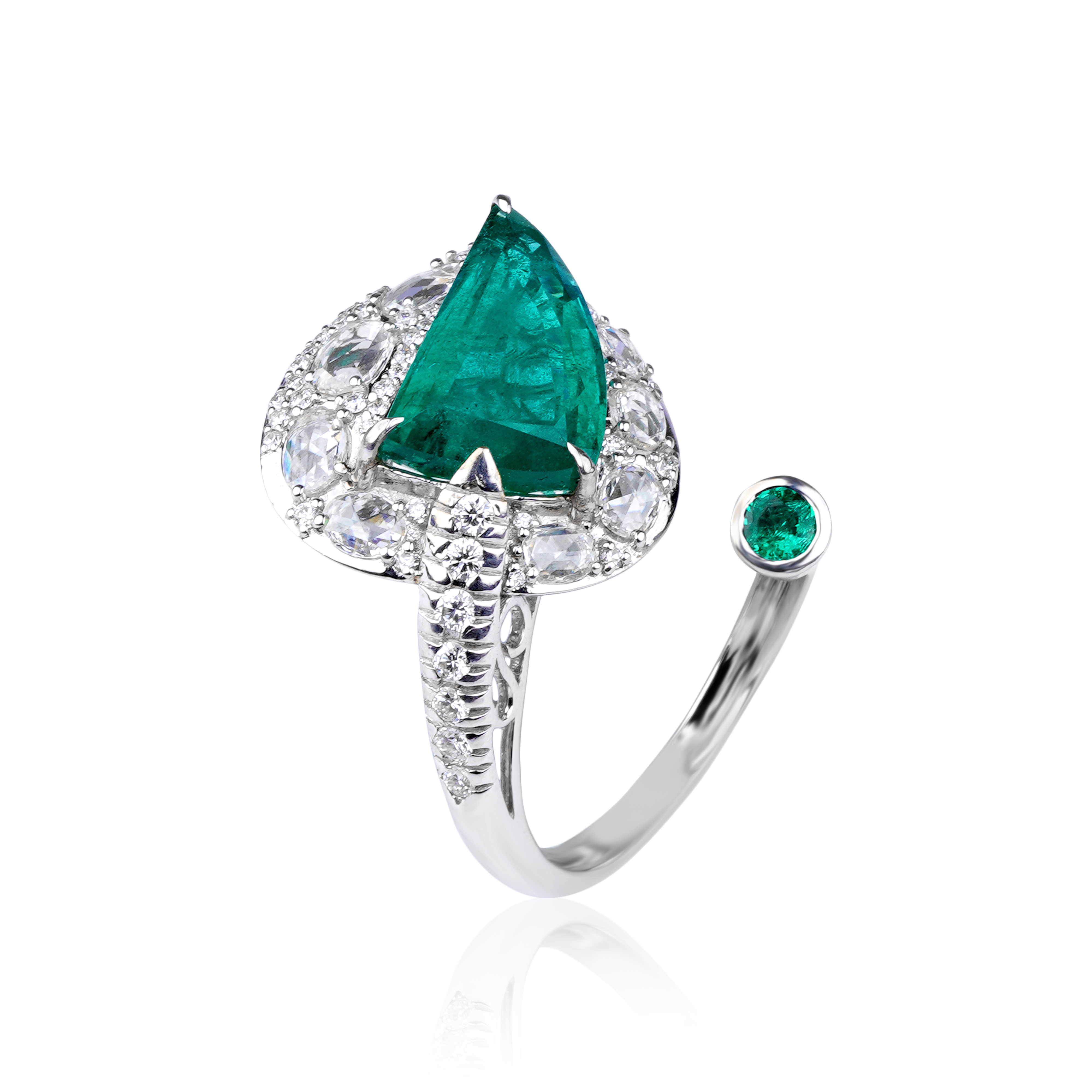 Diôsa Brilliance Emerald Ring