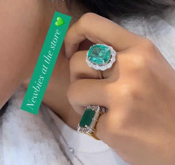 Emerald Glow Ring
