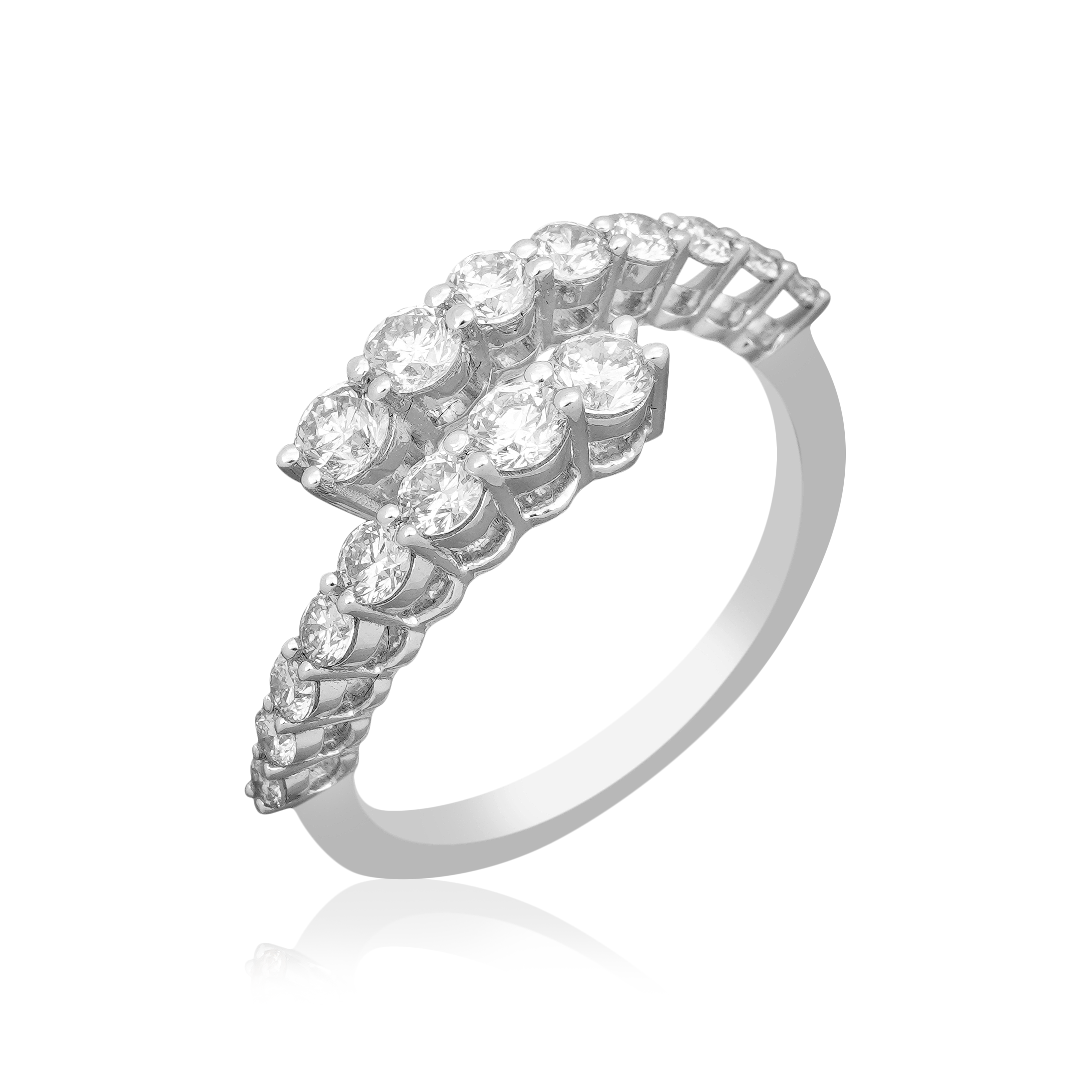 Chic and twistful diamond ring